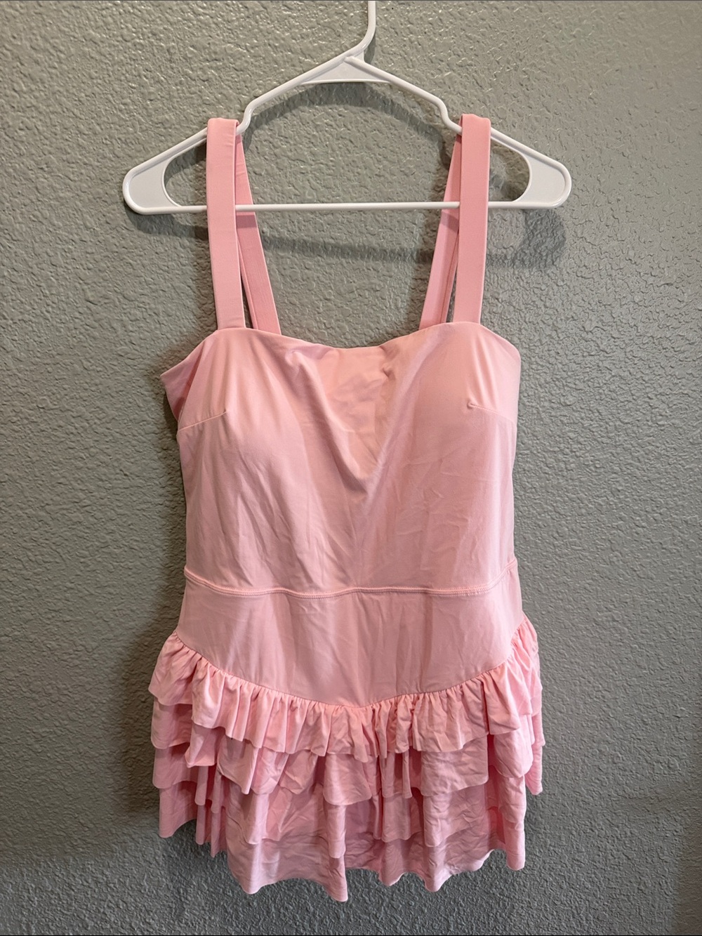 JoyLab Women’s Pink Ruffle One-Piece Tennis dress size XL